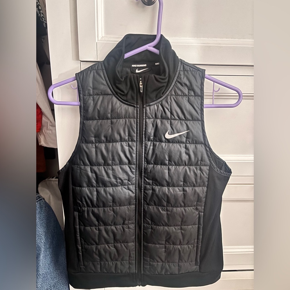 Nike Therma-Fit Black Running Vest